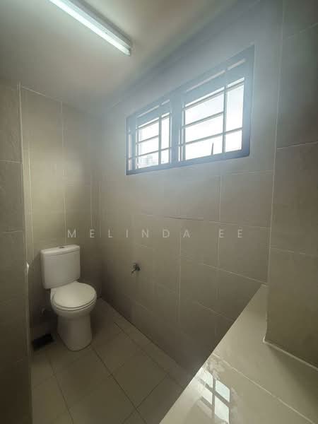 Larkin Residence (Phase One) untuk Untuk Dijual - RM 418,000, Mac 2026 - Bathroom - PropertyGuru.com.my