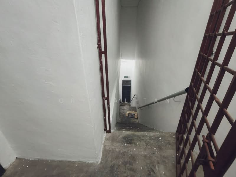 Kilang untuk Disewa di Taman Tan Sri Yaacob (Johor Bahru) - Crystal Tan - Corridor - PropertyGuru.com.my