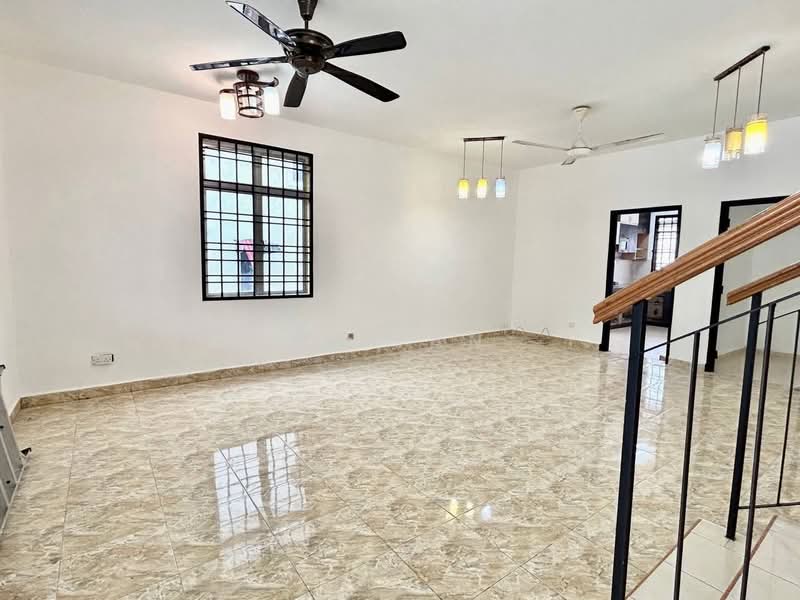 Rumah Teres 2 Tingkat untuk Dijual di Teluk Kumbar (Penang) - Ty Tan - Living Room - PropertyGuru.com.my