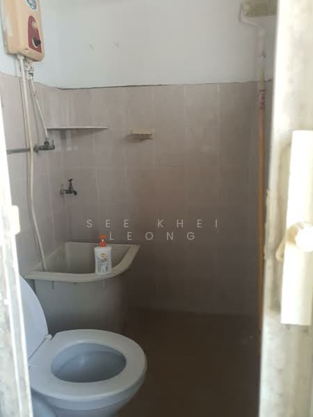 1.5-storey Terraced House for Sale in Taiping (Perak) - See Khei Leong - Bathroom - PropertyGuru.com.my