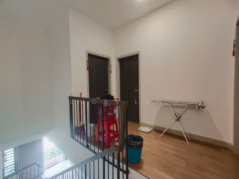 2-storey Terraced House for Sale in Shah Alam (Selangor) - Lucas Loh - Corridor - PropertyGuru.com.my