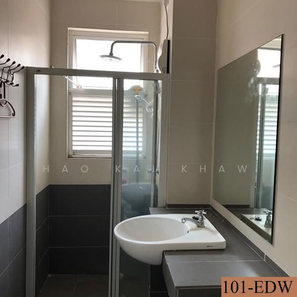 3-storey Terraced House for Sale in Setia Alam ( Anjung Sari) (Setia Alam) - Hao Kai Khaw - Bathroom - PropertyGuru.com.my