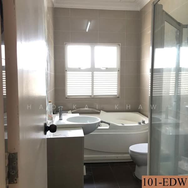 3-storey Terraced House for Sale in Setia Alam ( Anjung Sari) (Setia Alam) - Hao Kai Khaw - PropertyGuru.com.my