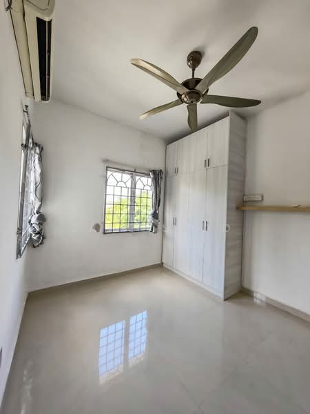 Sri Tanjung untuk Untuk Dijual - RM 320,000, Mac 2026 - Bedroom - PropertyGuru.com.my