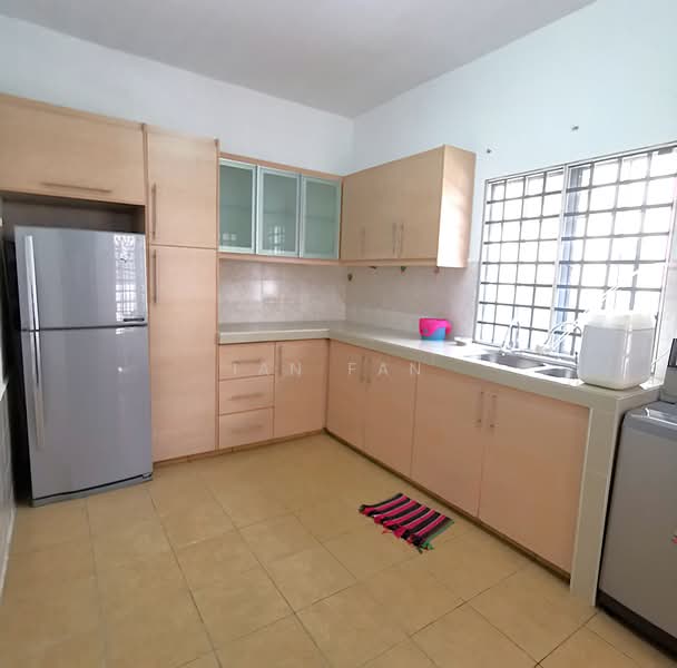 2-storey Terraced House for Sale in Bandar Putra Permai (Seri Kembangan) - Ian Fan - Kitchen - PropertyGuru.com.my