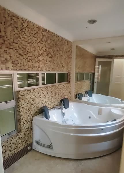 Semi-Detached House for Rent in Shah Alam (Selangor) - Peggy Yong - Bathroom - PropertyGuru.com.my