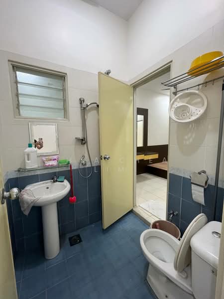Bandar Seri Botani untuk Untuk Disewa - RM 1,200 /bulan, Mac 2026 - Bathroom - PropertyGuru.com.my