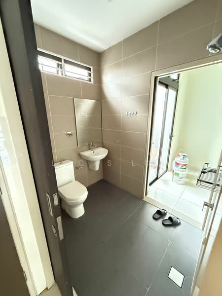 2-storey Terraced House for Sale in Shah Alam (Selangor) - Lucas Loh - Bathroom - PropertyGuru.com.my