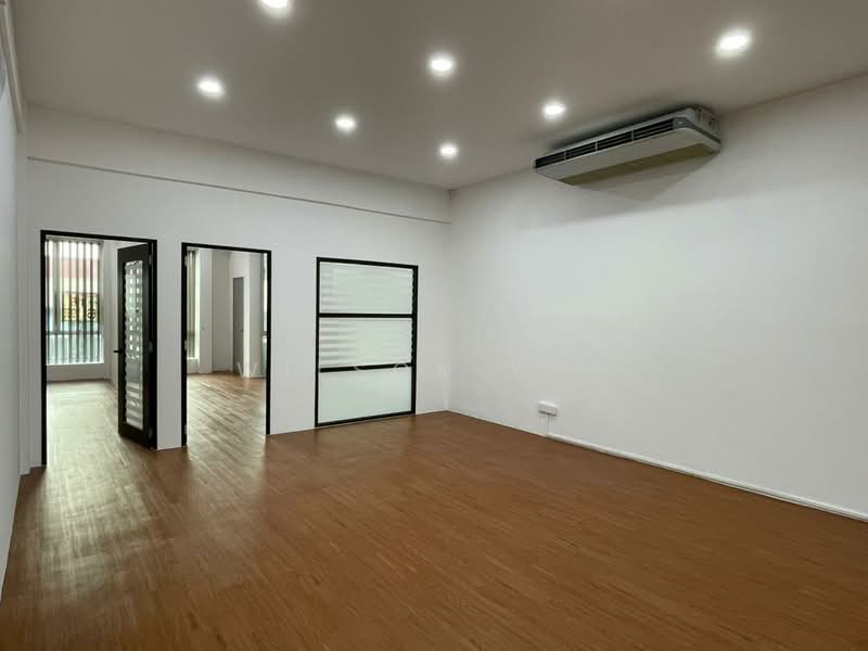 Shop / Office for Rent in Puchong (Selangor) - Wilson Yap - Interior - PropertyGuru.com.my