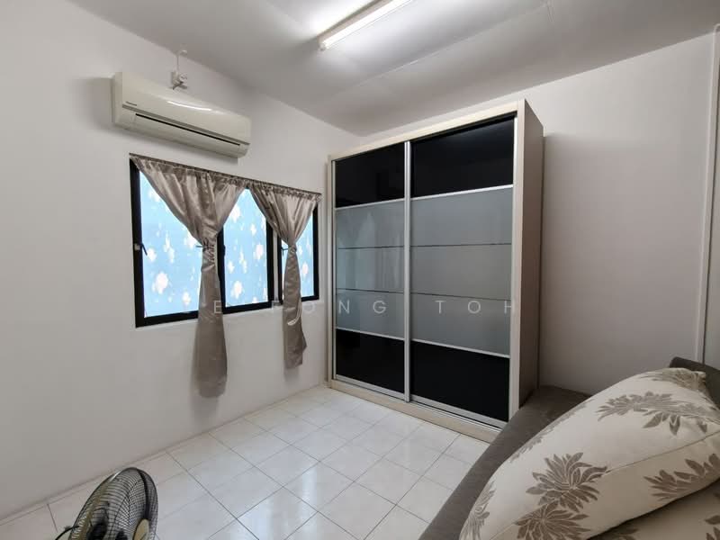 Flat for Sale at Taman Seri Setanggi - Ee Fong Toh - Bedroom - PropertyGuru.com.my