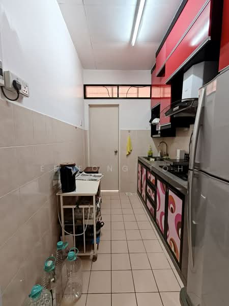Flat for Sale at Taman Seri Setanggi - Ee Fong Toh - Kitchen - PropertyGuru.com.my