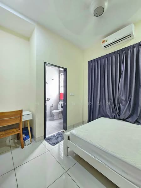 2-storey Terraced House for Rent in Taman Glenmarie (Johor Bahru) - Sharon Ong - Bedroom - PropertyGuru.com.my