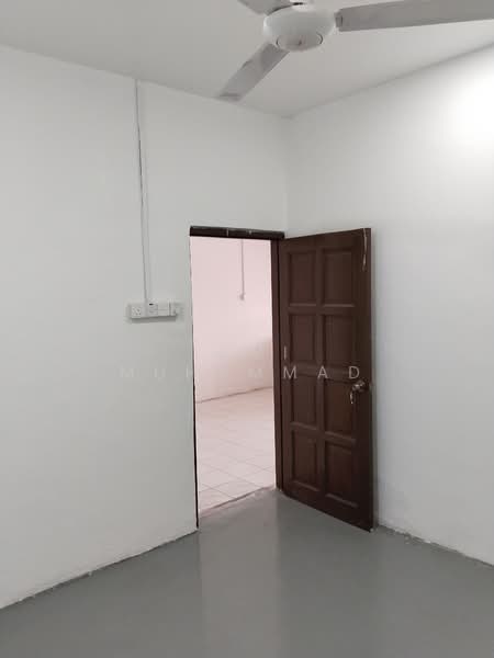 Taman Paroi Jaya untuk Untuk Dijual - RM 330,000, Mac 2026 - Interior - PropertyGuru.com.my