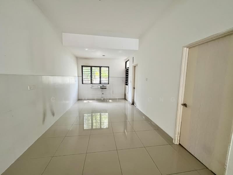 2-storey Terraced House for Sale in Rawang (Selangor) - Clement Wong - Kitchen - PropertyGuru.com.my