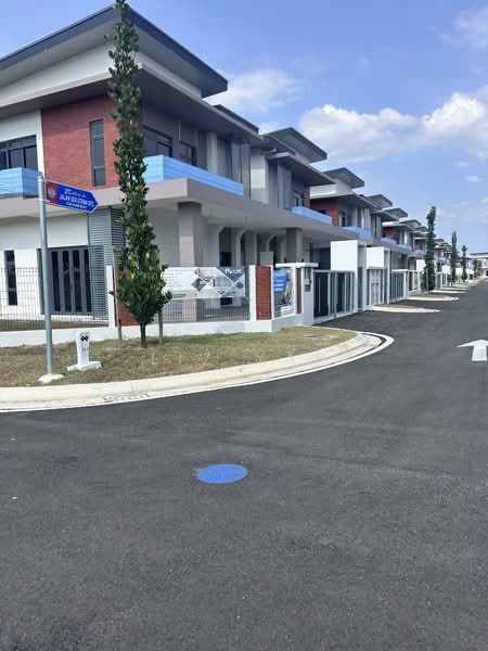 Semi-Detached House for Sale in Johor Bahru (Johor) - Liz Yap - PropertyGuru.com.my