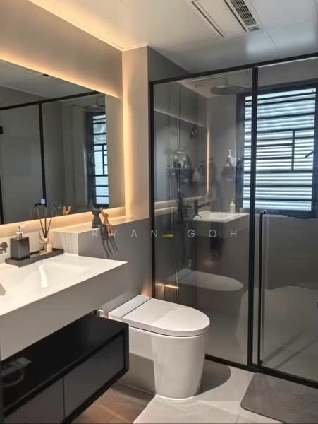 For Sale - KL City Centre | KLCC Petronas Twins Tower - Freehold Title linked Bridge To KLCC