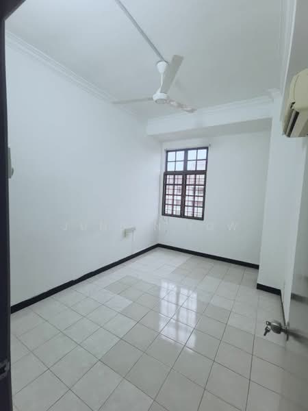 Condominium for Sale at Putra Indah Condominium - Junbin Low - Interior - PropertyGuru.com.my