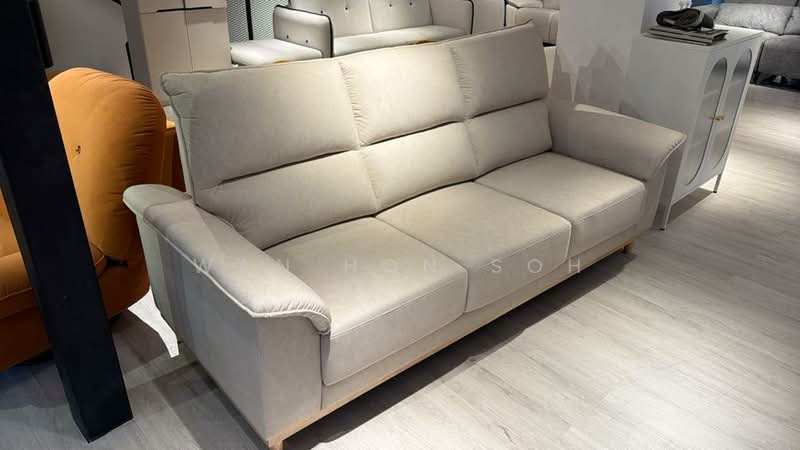 Condominium for Rent at The Maple Residences - Wan Hon Soh - Living Room - PropertyGuru.com.my