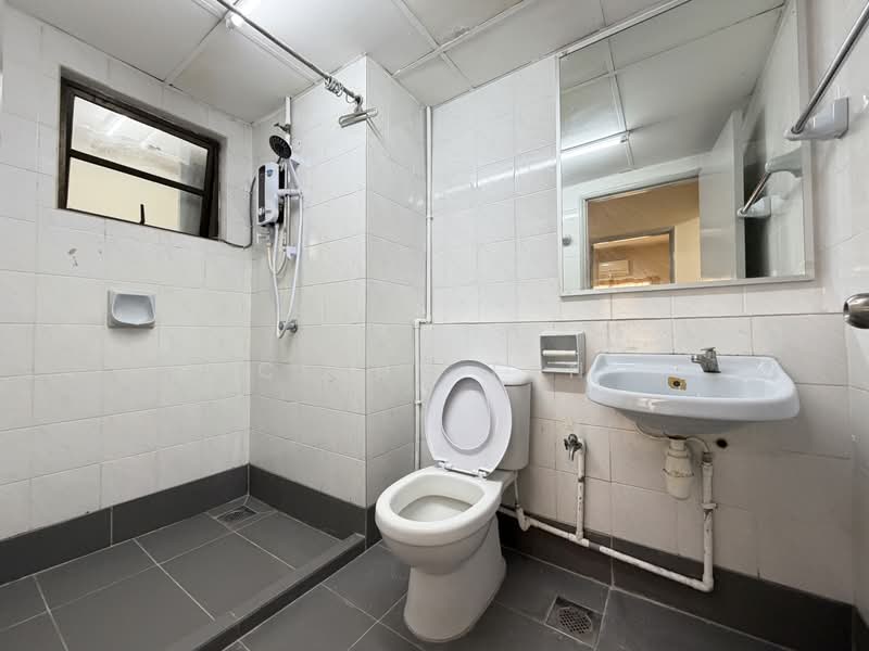 Condominium for Rent at Danau Permai - Cindy Tan - Bathroom - PropertyGuru.com.my