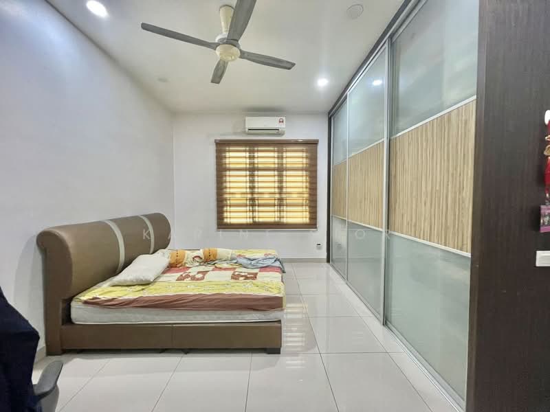 Semi-Detached House for Sale in Taman Nusa Bestari (Iskandar Puteri (Nusajaya)) - Karine Sior - Bedroom - PropertyGuru.com.my