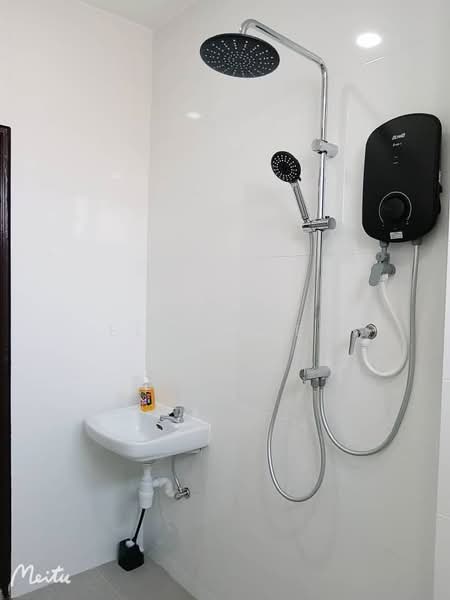 Taman Bayu Mutiara untuk Untuk Disewa - RM 2,400 /bulan, Mac 2026 - Bathroom - PropertyGuru.com.my