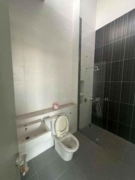 2-storey Terraced House for Sale in Setia Eco Cascadia (Tebrau) - Ee Fong Toh - Bathroom - PropertyGuru.com.my