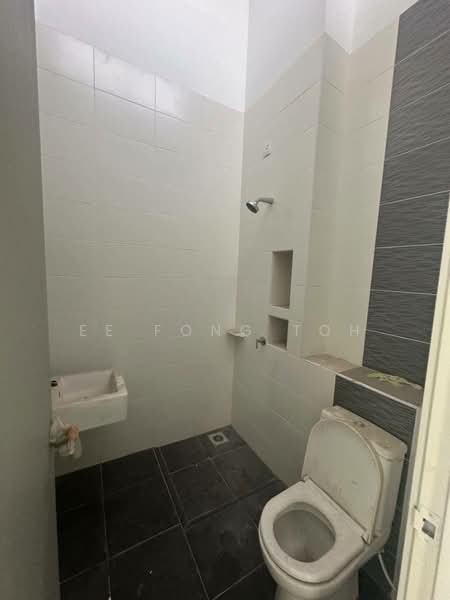 2-storey Terraced House for Sale in Setia Eco Cascadia (Tebrau) - Ee Fong Toh - Bathroom - PropertyGuru.com.my