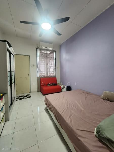 2-storey Terraced House for Sale in Johor Bahru (Johor) - Max Loh - Bedroom - PropertyGuru.com.my