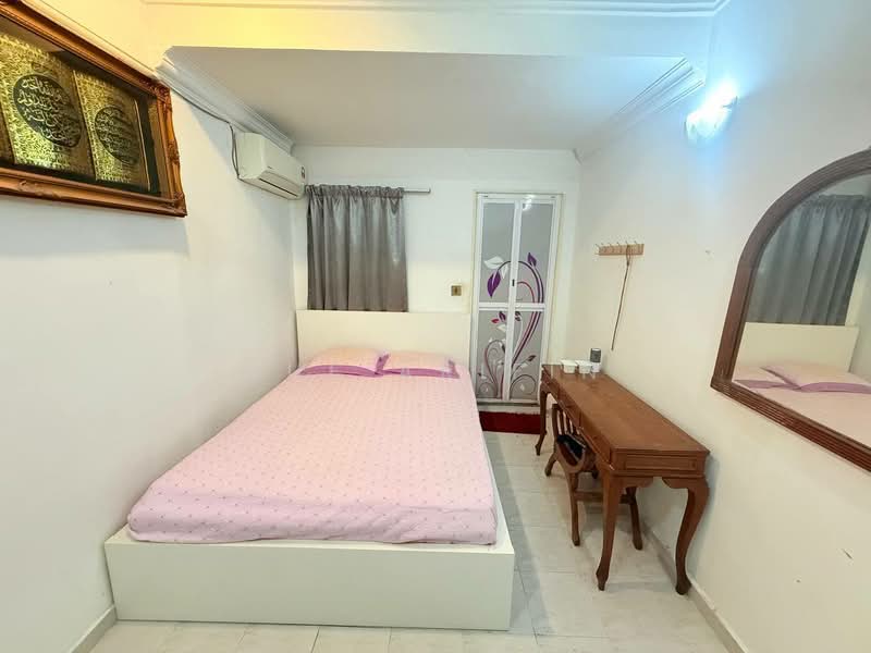 2-storey Terraced House for Sale in Seksyen 7 (Shah Alam) - Sue Arifin - Bedroom - PropertyGuru.com.my