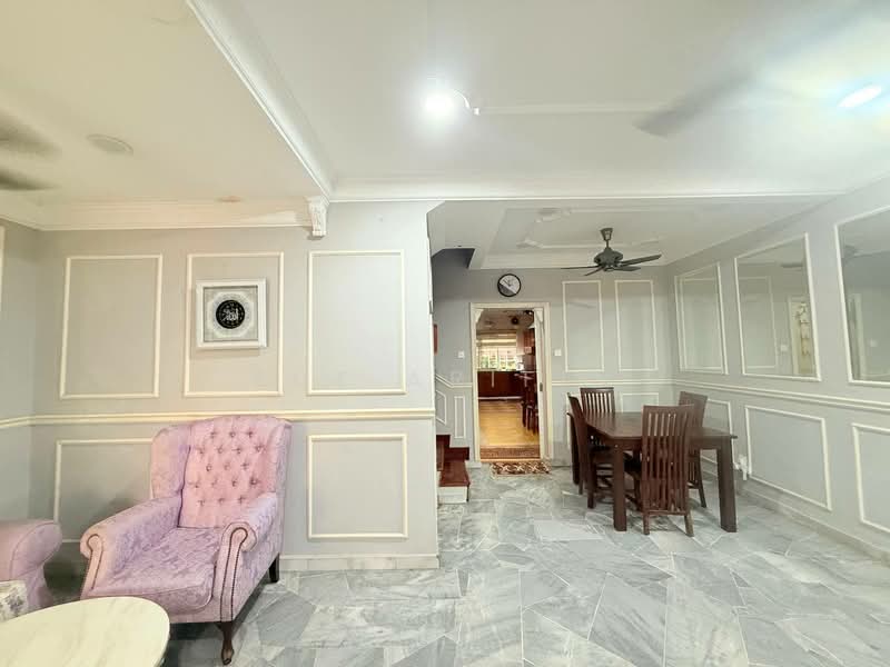 2-storey Terraced House for Sale in Seksyen 7 (Shah Alam) - Sue Arifin - Living Room - PropertyGuru.com.my