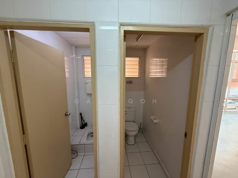 Pejabat untuk Disewa di Ara Damansara (Petaling Jaya) - Gary Goh - Bathroom - PropertyGuru.com.my