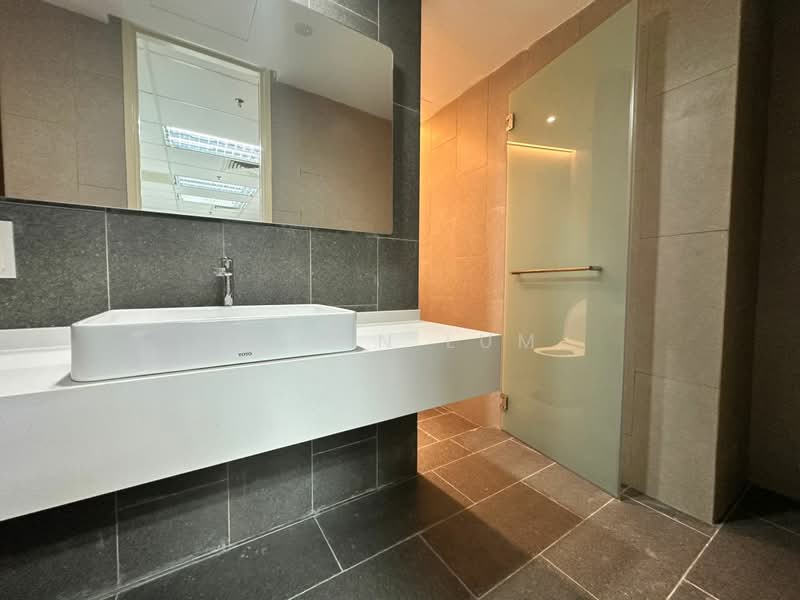 Office for Rent in KLCC (KL City Centre) - Kevin Lum - Bathroom - PropertyGuru.com.my