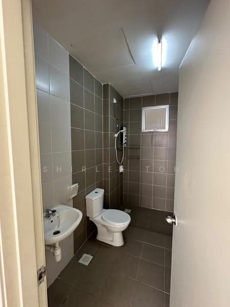 Kediaman Servis untuk Disewa di BSP 21 - Shirlee Toh - Bathroom - PropertyGuru.com.my