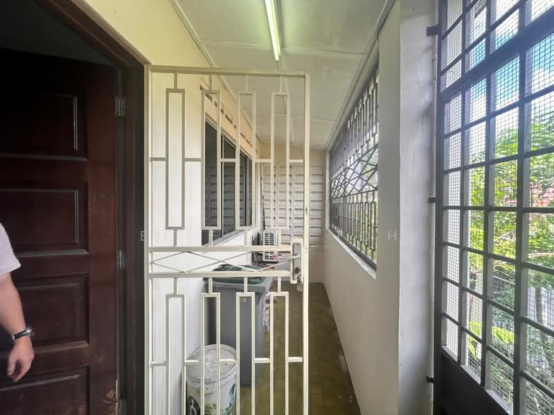1-storey Terraced House for Sale in Taman Pelangi (Johor Bahru) - Ee Fong Toh - Corridor - PropertyGuru.com.my
