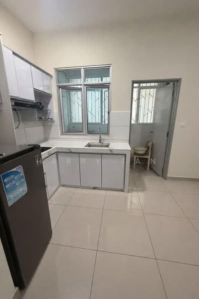 Nexus @ Kajang Station (Tower B) untuk Untuk Disewa - RM 2,200 /bulan, Mac 2026 - Kitchen - PropertyGuru.com.my