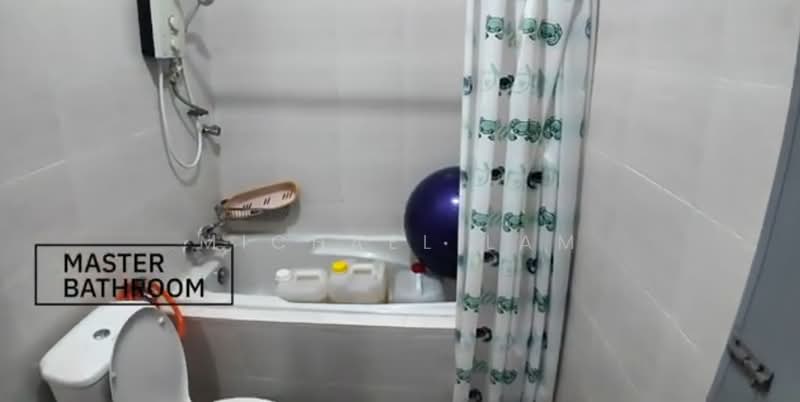 1-storey Terraced House for Sale in Petaling Jaya (Selangor) - Michael Lam - Bathroom - PropertyGuru.com.my