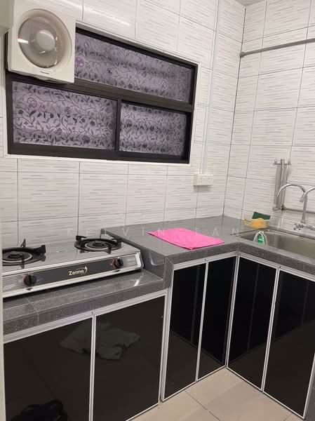 Flat for Sale at Rifle Range - Kelvin Tan - Kitchen - PropertyGuru.com.my