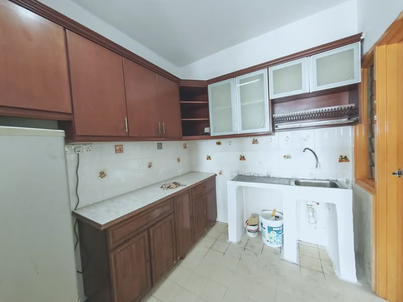 Apartment for Rent at Plaza Indah Apartment - Sky Lim - Kitchen - PropertyGuru.com.my
