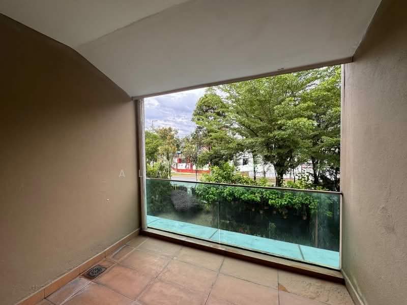 Semi-Detached House for Sale in 16 Sierra (Puchong) - Alan Chan - Balcony - PropertyGuru.com.my