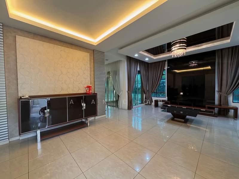Semi-Detached House for Sale in 16 Sierra (Puchong) - Alan Chan - Living Room - PropertyGuru.com.my