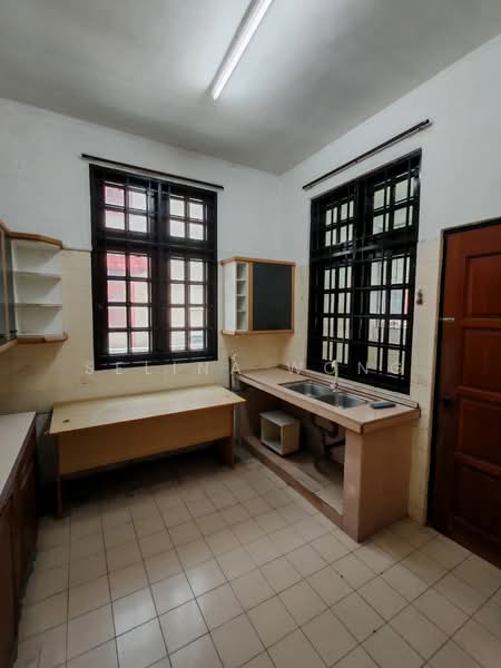 Rumah Berkembar untuk Dijual di Taman Kin Mee (Ipoh) - Selina Wong - Kitchen - PropertyGuru.com.my