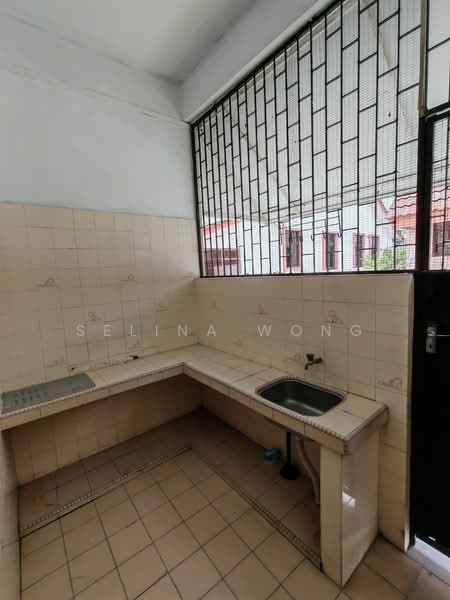 Rumah Berkembar untuk Dijual di Taman Kin Mee (Ipoh) - Selina Wong - Kitchen - PropertyGuru.com.my