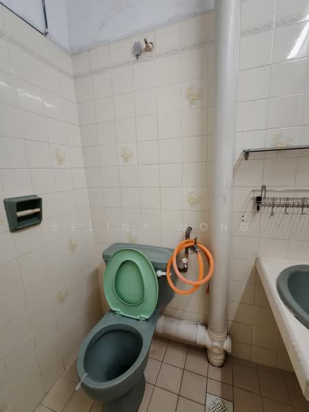 Rumah Berkembar untuk Dijual di Taman Kin Mee (Ipoh) - Selina Wong - Bathroom - PropertyGuru.com.my