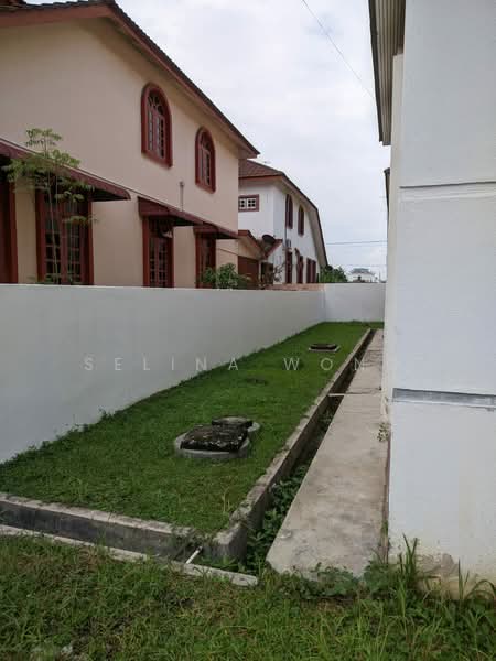 Rumah Berkembar untuk Dijual di Taman Kin Mee (Ipoh) - Selina Wong - Exterior - PropertyGuru.com.my