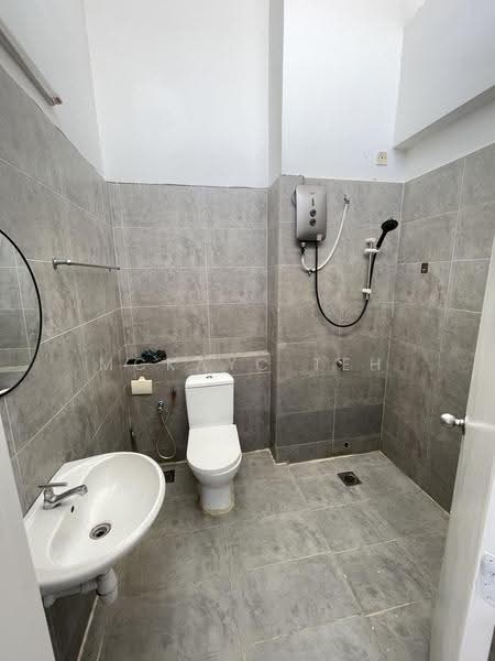 2-storey Terraced House for Rent in Cybersouth (Dengkil) - MckayC TEH - Bathroom - PropertyGuru.com.my