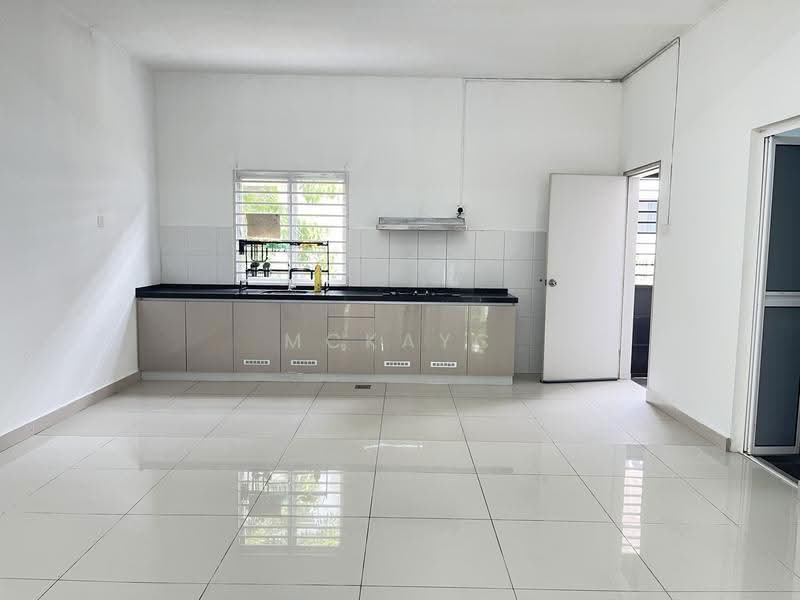 2-storey Terraced House for Rent in Cybersouth (Dengkil) - MckayC TEH - Kitchen - PropertyGuru.com.my