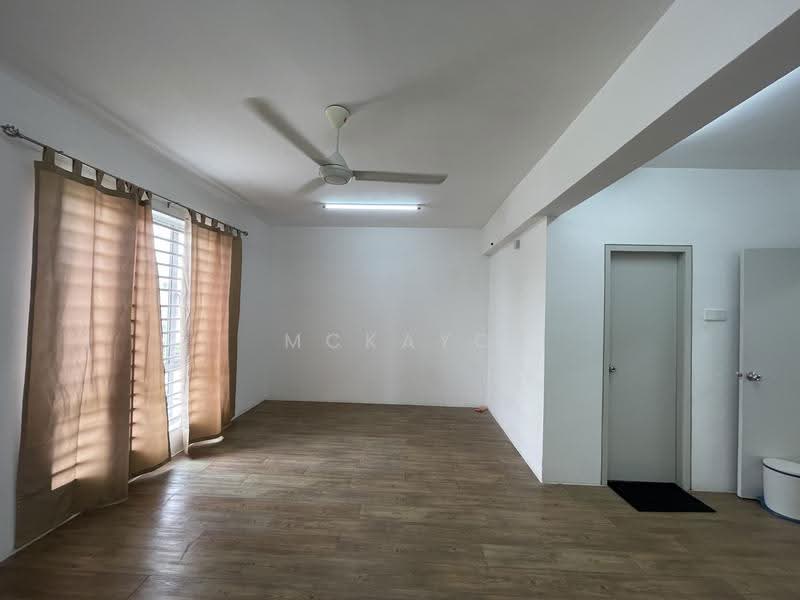 2-storey Terraced House for Rent in Cybersouth (Dengkil) - MckayC TEH - Interior - PropertyGuru.com.my
