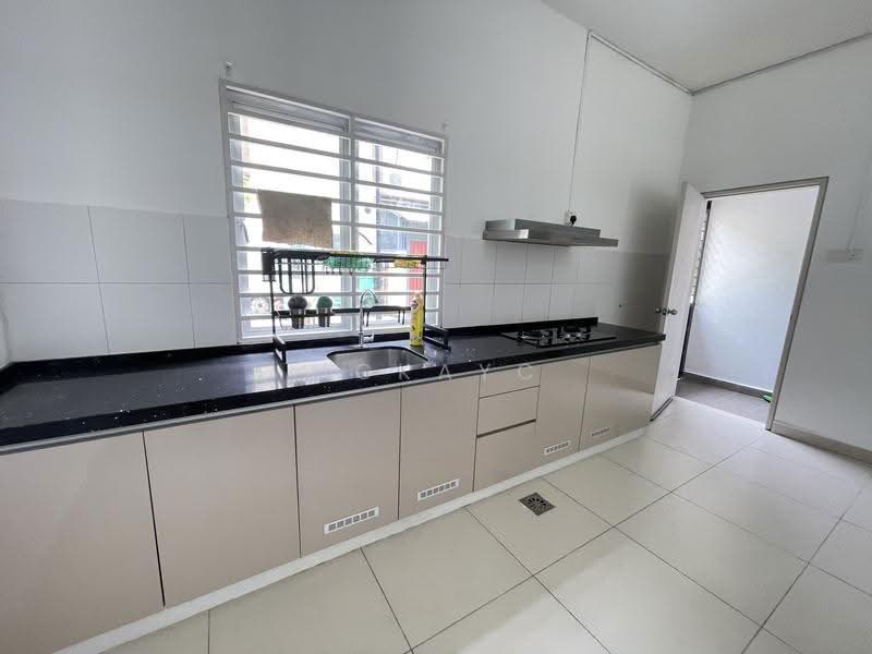 2-storey Terraced House for Rent in Cybersouth (Dengkil) - MckayC TEH - Kitchen - PropertyGuru.com.my