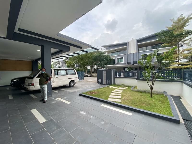 Semi-Detached House for Rent in Puchong (Selangor) - Apple Chang - Exterior - PropertyGuru.com.my