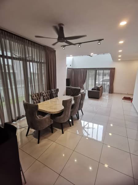 Semi-Detached House for Rent in 16 Sierra (Puchong) - Apple Chang - Dining Room - PropertyGuru.com.my